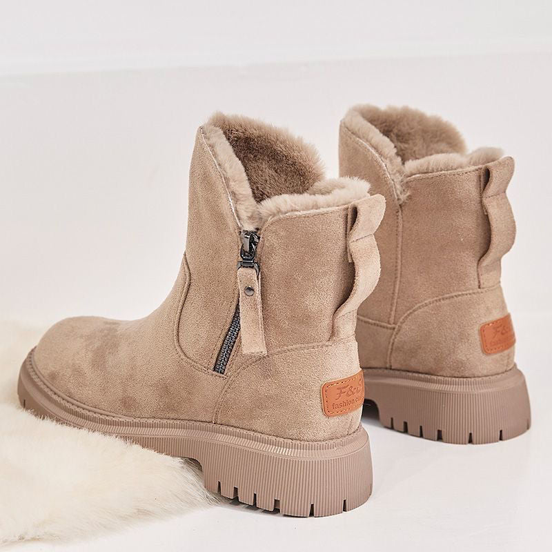 Slip-resistant Aria women's winter boots, designed for comfort & warmth in snow and cold weather.