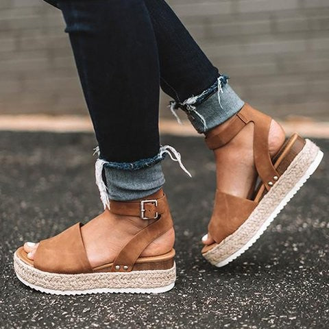 Women's comfortable espadrille platform sandals, trendy wedge with ankle support.