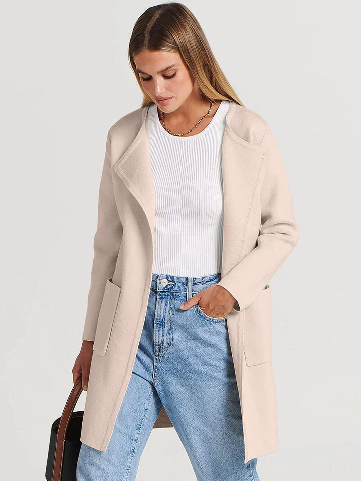 Stylish women's chic cardigan, ideal for everyday luxury & sophisticated style.