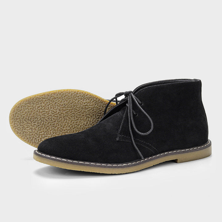 Men's vintage-style desert boots, made for comfort and durability. Essential casual footwear for modern men.