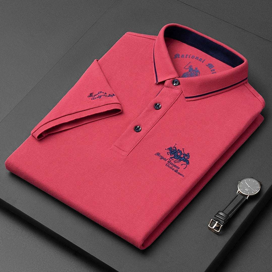 Comfortable men's everyday polo shirt made from a soft cotton blend, featuring a classic fit and short sleeves.