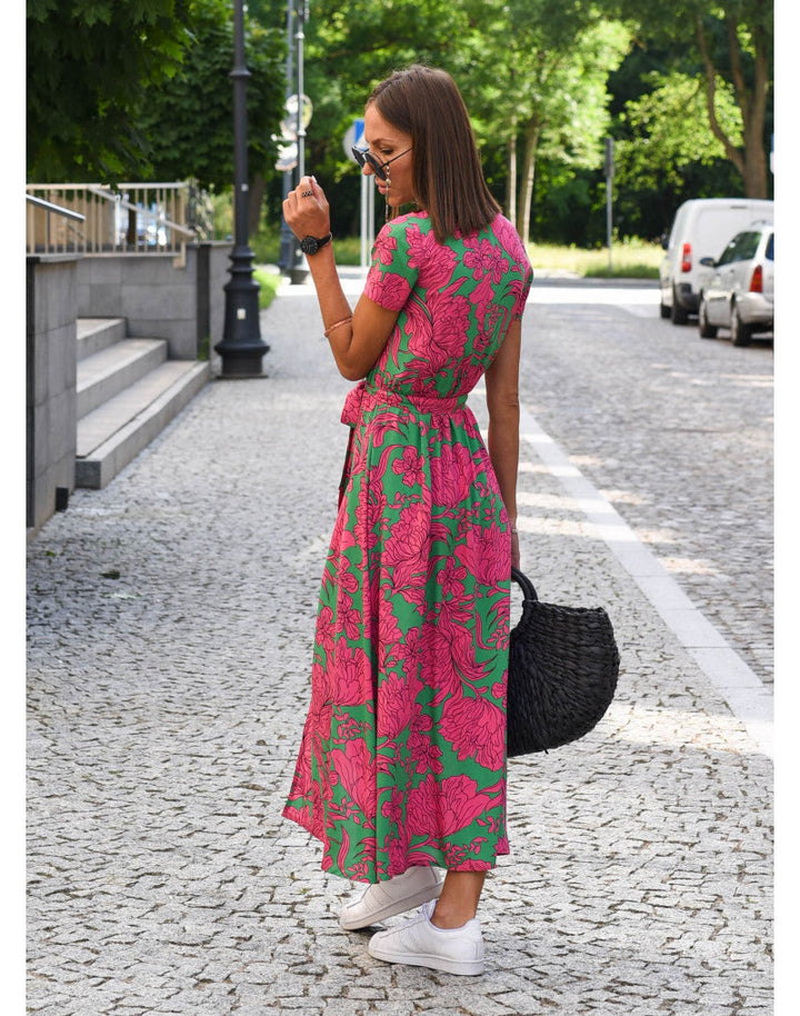 Soft, flowy Lina women's summer dress. Comfortable loose fit, ideal for warm weather daily wear & vacation.