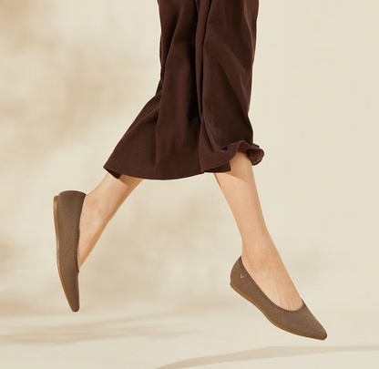 Modern women's spring/summer ballerinas, Mila. Comfort-focused, fashion-forward design.