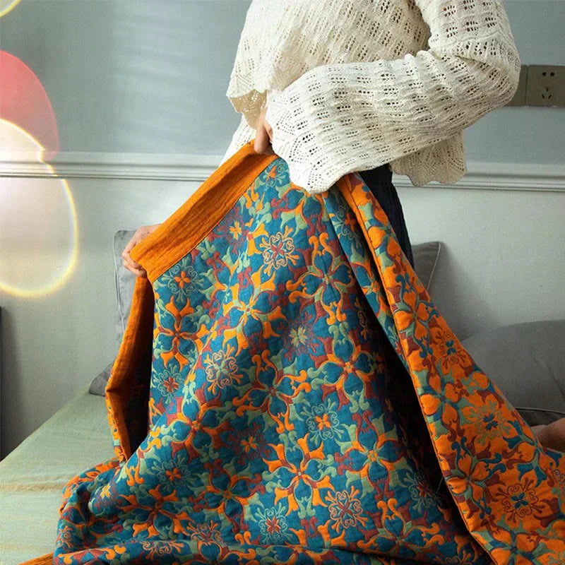 Textile bedding: six-layer cotton quilt with eye-catching orange & blue pattern