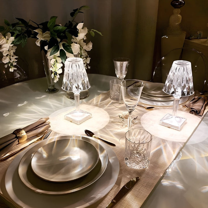 Exquisite crystal table lamp, LumeCrystal, with touch control for easy use