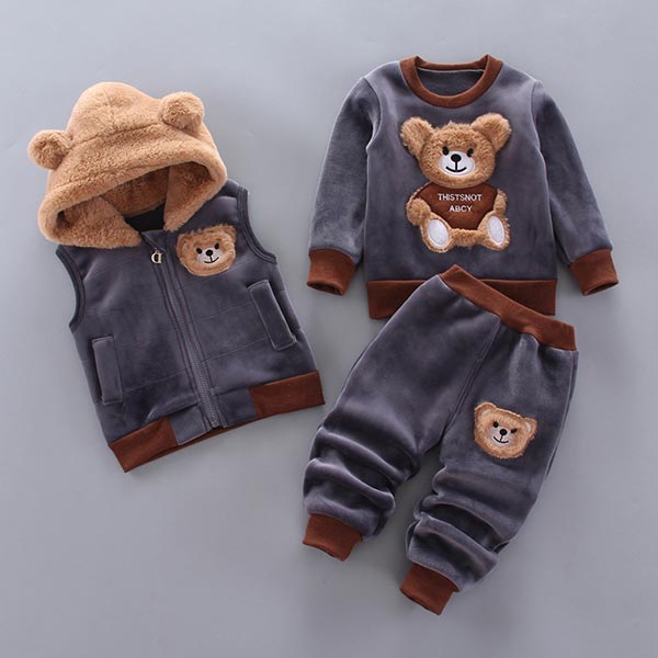 Cute baby & toddler 3-piece bear print outfit set. Cozy kids apparel for boys & girls, perfect for fall/winter.
