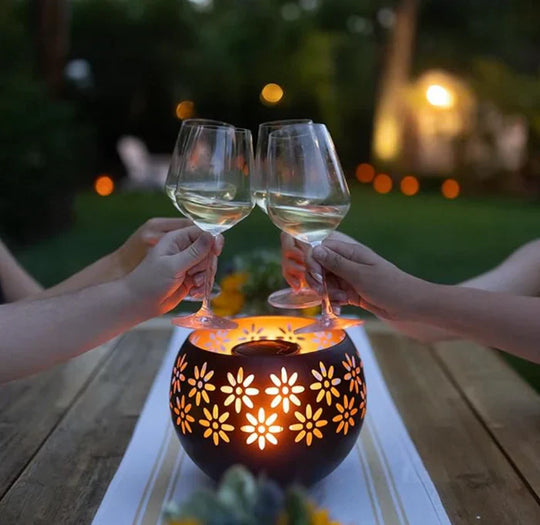 Fleuris floral candle warmer & essential oil diffuser. Creates mood lighting & fills your home with fragrance.