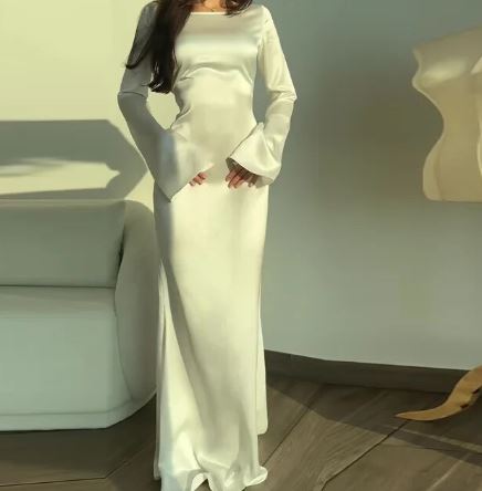 Elegant long sleeve women's dress for effortless style & comfort. Perfect for everyday wear or special occasions.