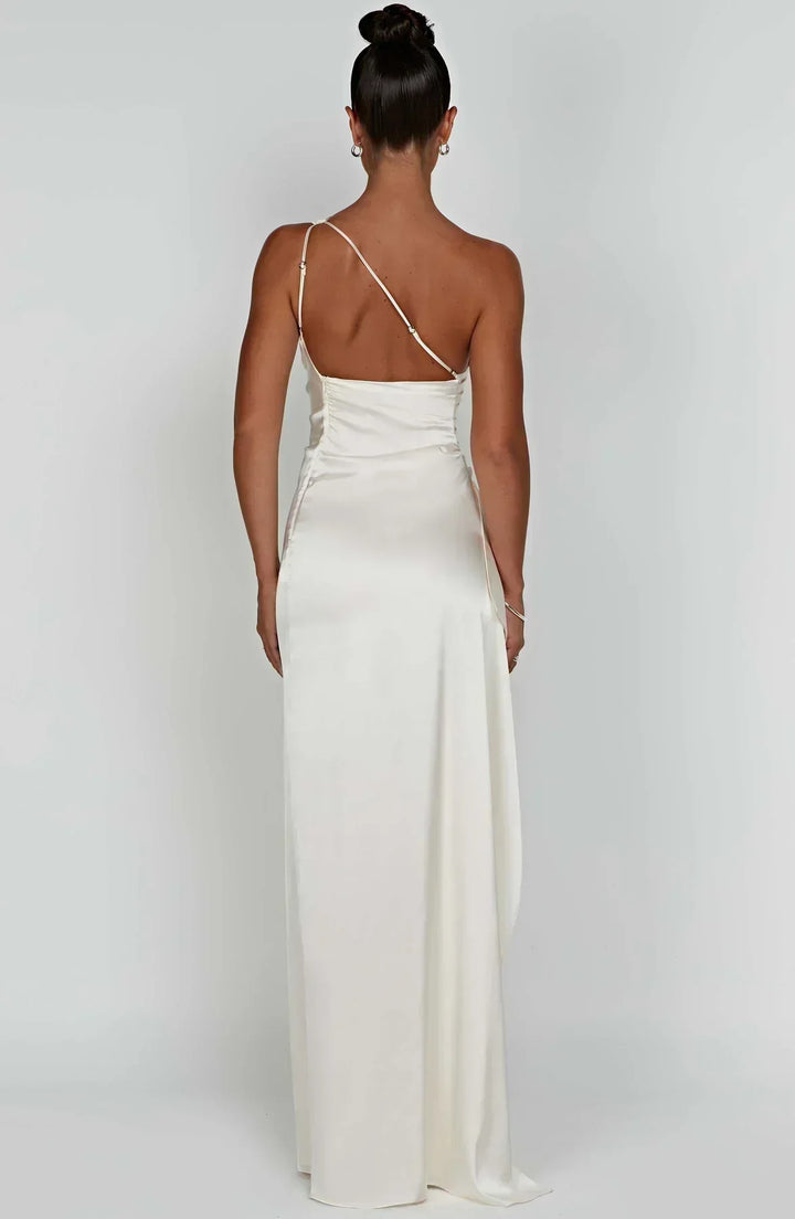 Elegant women's one-shoulder split formal dress, perfect for weddings, proms, and galas.