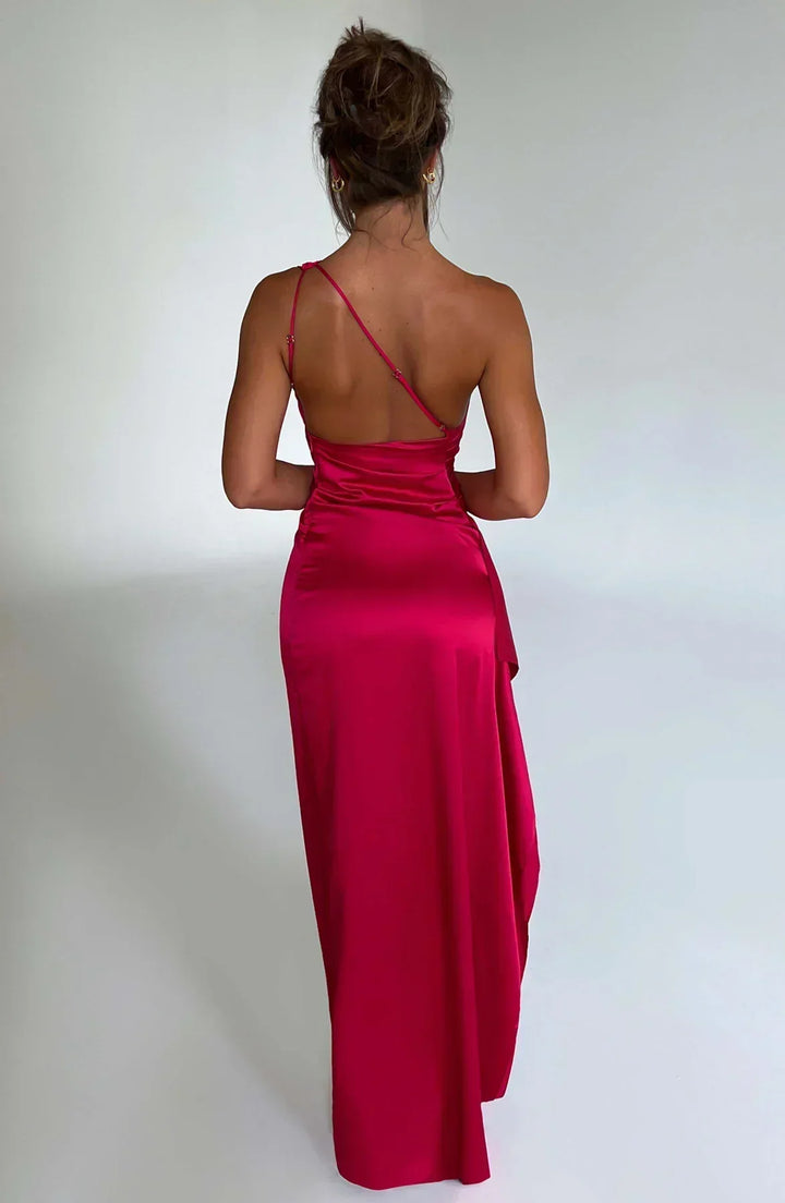 Stylish women's one-shoulder formal dress, a chic satin split gown for special events.