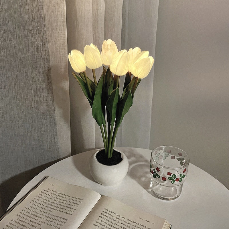 Functional tulip LED night light, can be powered by USB or batteries, great gift idea.