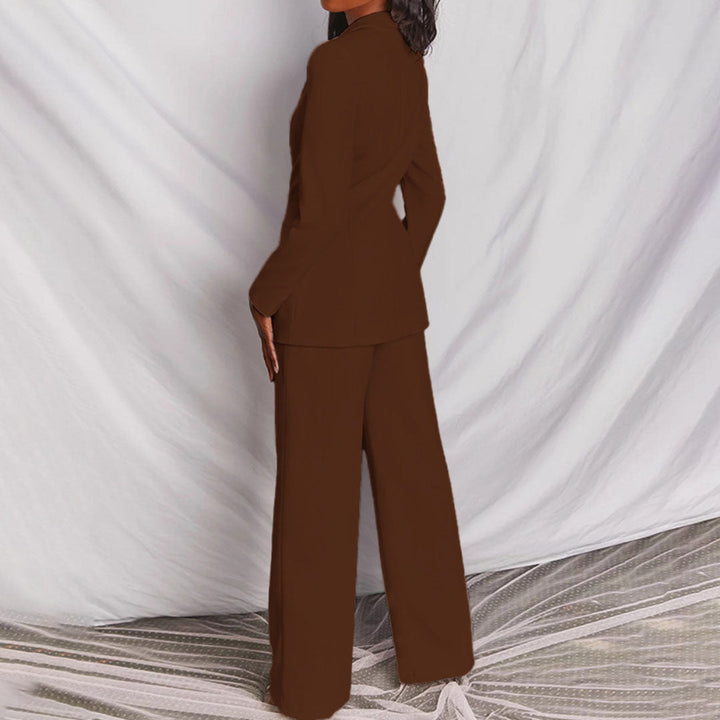 Smart casual women's blazer and trouser set, a versatile 2-piece for day-to-night.