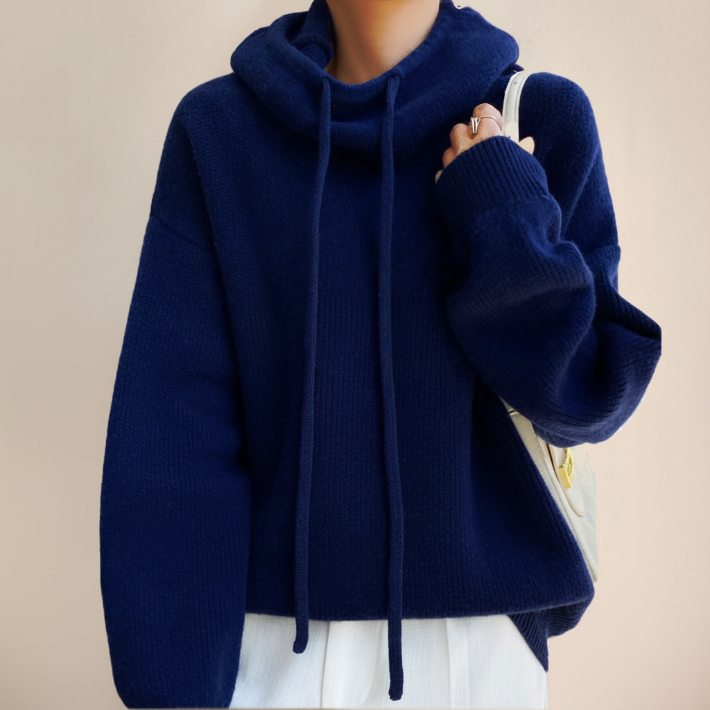Soft women's Karin roll-neck jumper, combining cozy knit with an elegant silhouette.