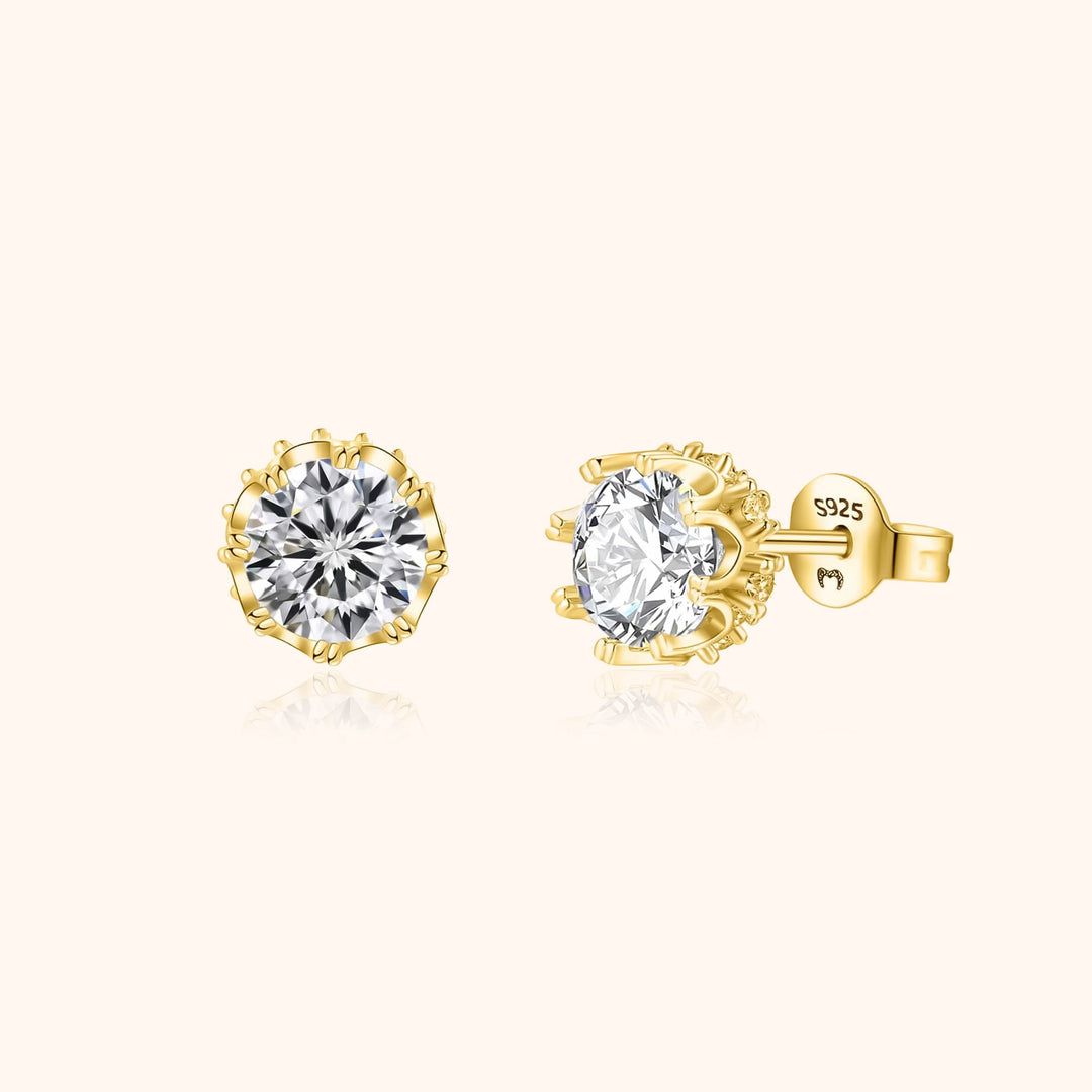 Elegant women's crown stud earrings in sterling silver, gold plated with sparkling zirconia. Perfect for everyday wear.