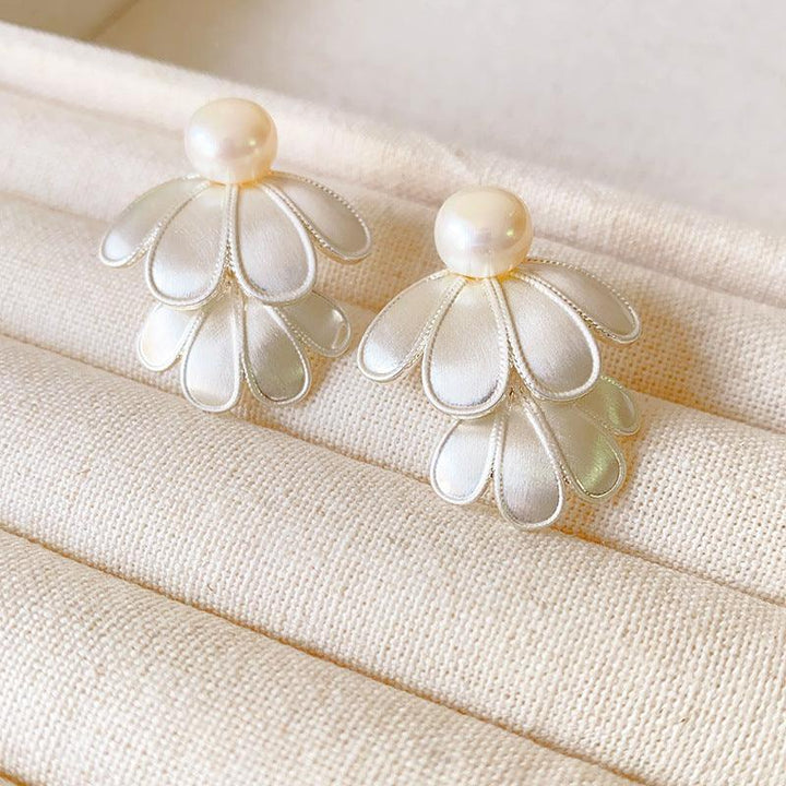 Chic women's silver double layered flower petal drop earrings. Perfect elegant jewelry, hypoallergenic.
