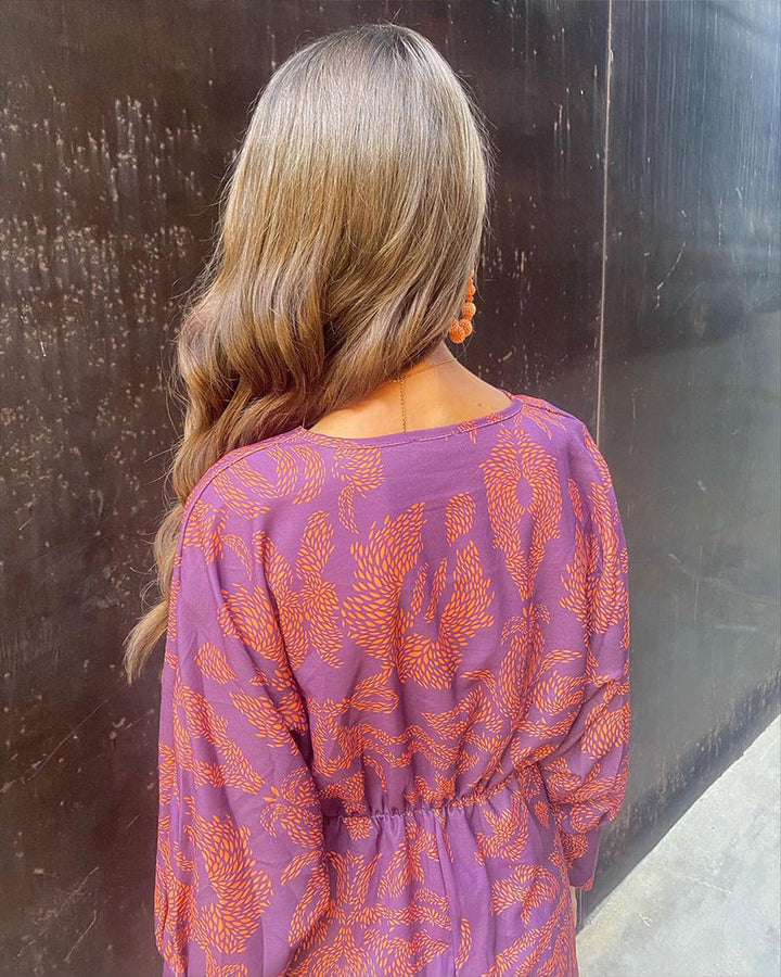 Flowy maxi dress for women, offering timeless elegance for formal events & special occasions.