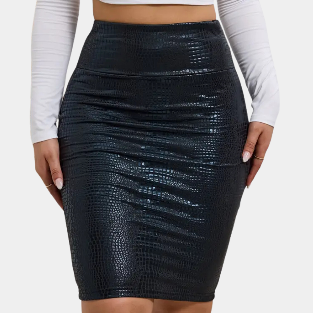 Elegant women's high-waist crocodile print mini skirt in polyester, chic ladies fashion.