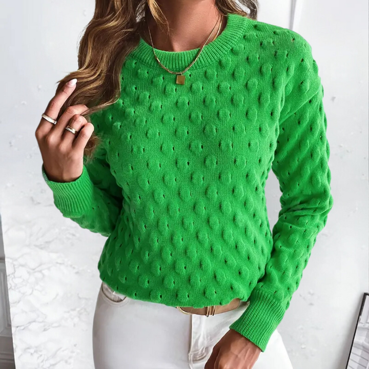 Versatile women's elegant sweater, a comfortable and stylish long-sleeve knit pullover for all seasons.