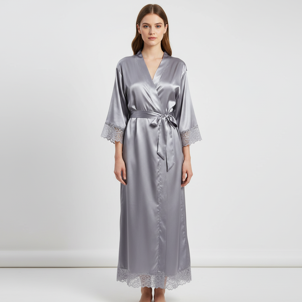 Women's comfortable long 'Susanne' bathrobe, perfect for relaxing as lounge wear.