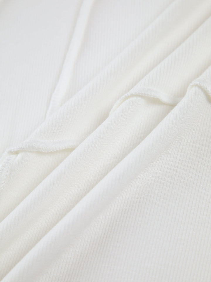 Women's comfortable long sleeve blouse. Elegant design, ideal for versatile layering & everyday fashion.