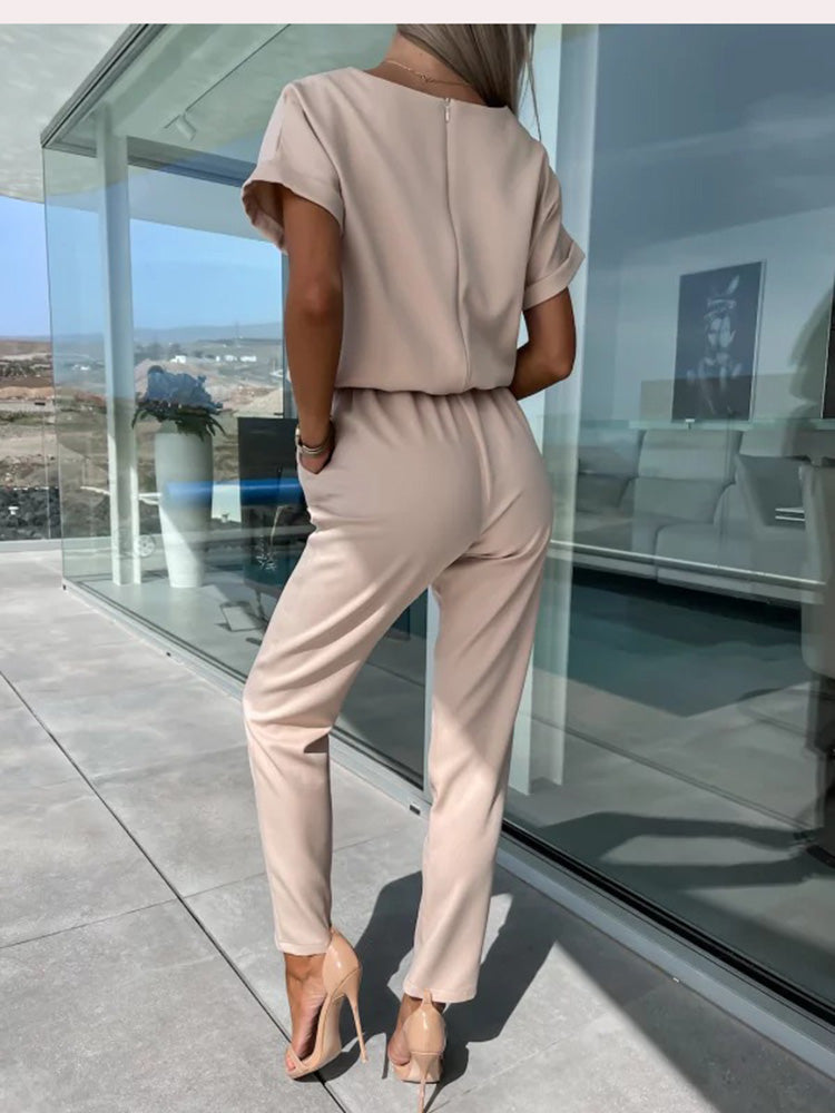 Women's elegant Patty jumpsuit, a complete versatile outfit. Stylish wide leg, V-neck, perfect for day or night.