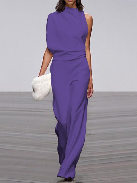 Stylish Mira women's jumpsuit: elegant sleeveless design with comfortable wide legs.