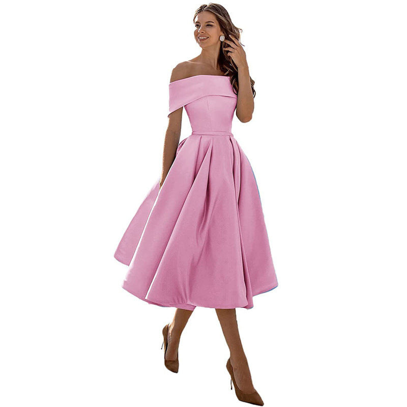 Women's formal strapless bodycon dress. Sleek design, perfect for evening parties & elegant events.