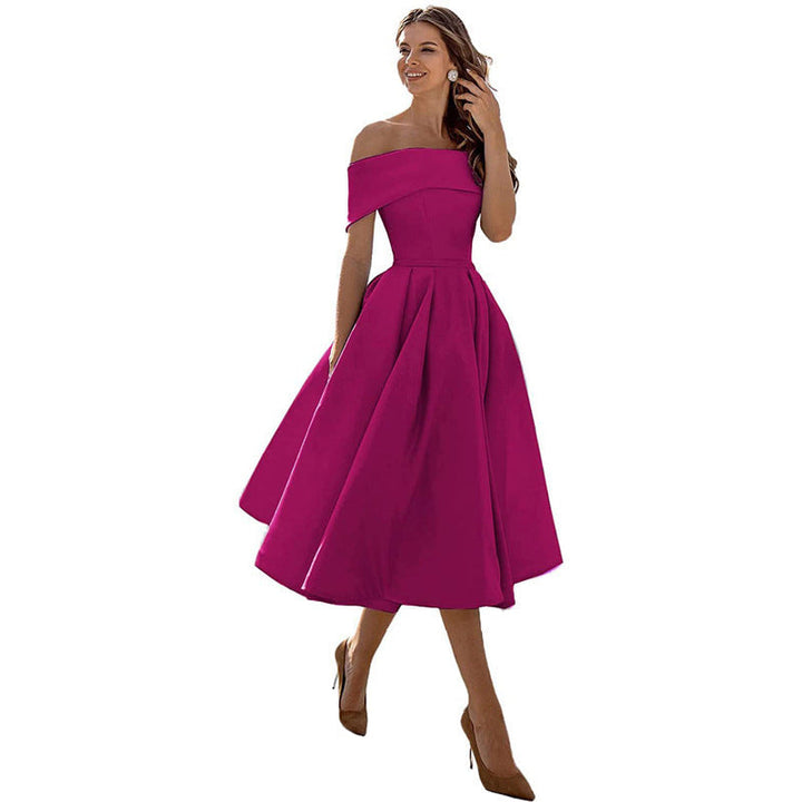 Sophisticated strapless bodycon party dress for women. Ideal formal wear for special evening occasions.