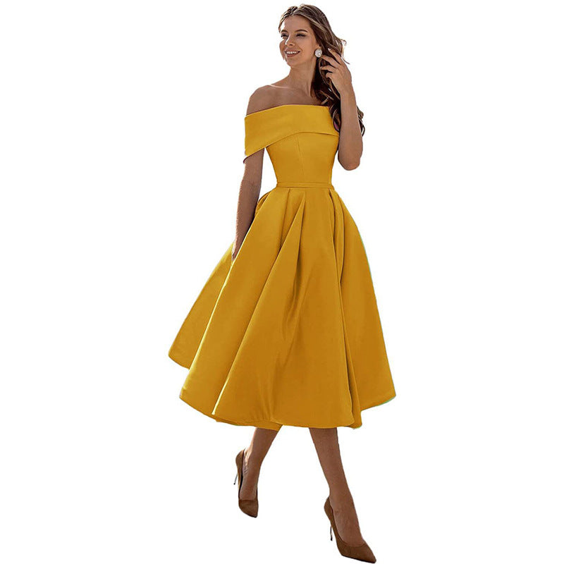 Sleek strapless bodycon party dress. Elegant women's formal wear, ideal for evening events & special occasions.