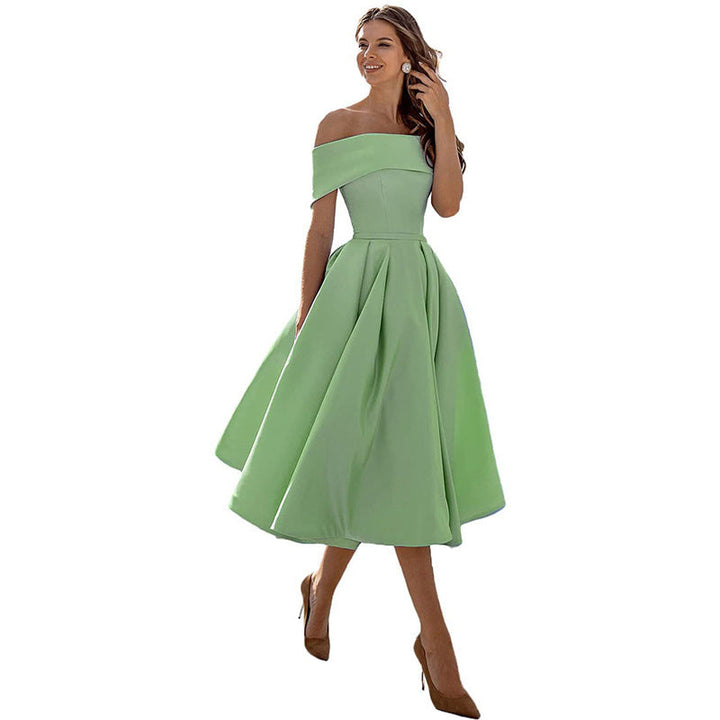 Stunning strapless party dress for women. Bodycon evening wear, chic & flattering for special events.
