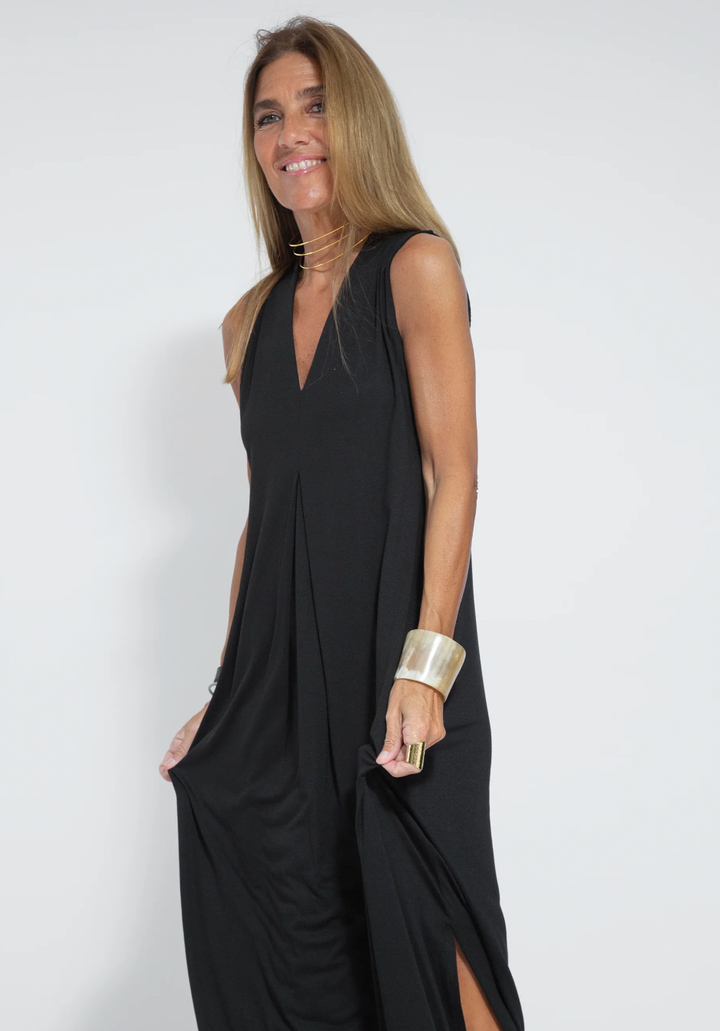 Versatile ankle-length women's two-piece dress with tailored vest. An elegant, comfortable wardrobe essential.