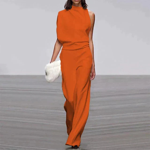 Elegant women's wide-leg jumpsuit, sleeveless & comfortable for versatile summer and party wear. Solid color, flattering fit.