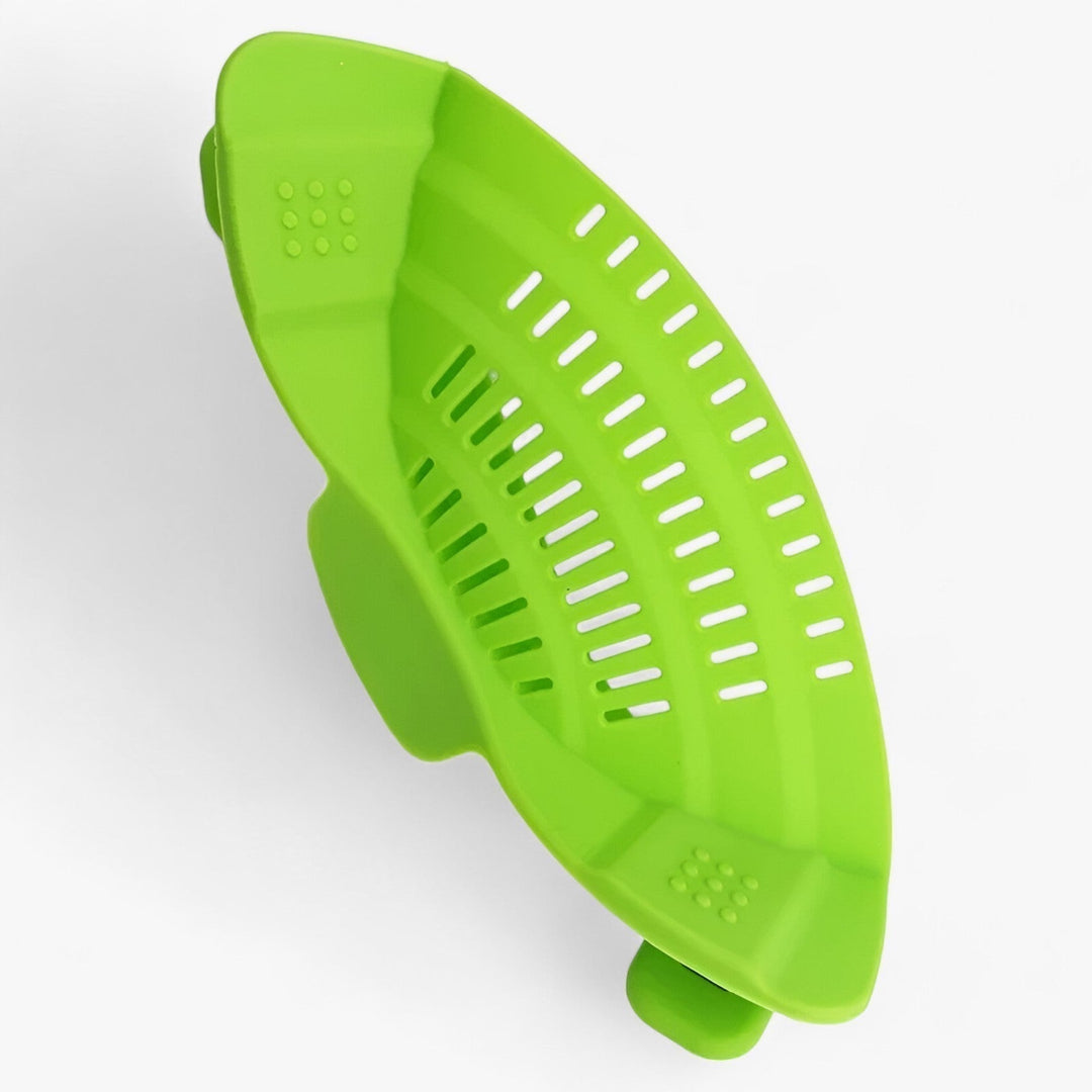 Flexible silicone kitchen strainer, foldable for convenient storage. Great for rinsing and draining all types of food.