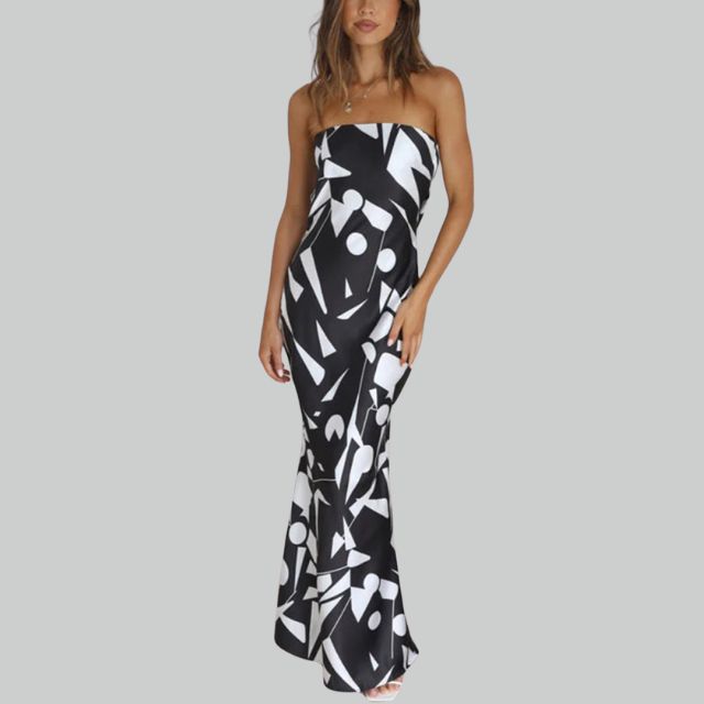 Long jade strapless maxi dress with a flowy silhouette, ideal for women's summer comfort & elegant vacation style.