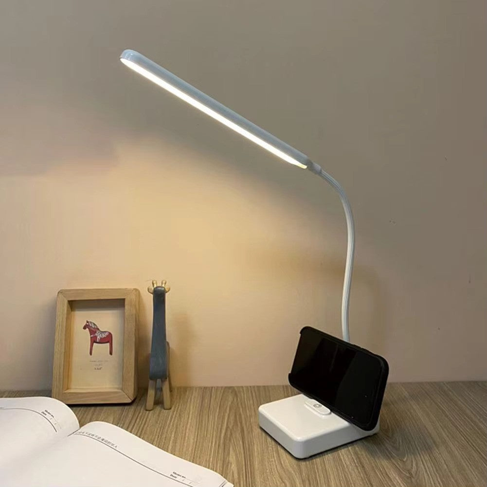 Workspace lighting: LumoFlex flexible LED lamp with USB charging capability