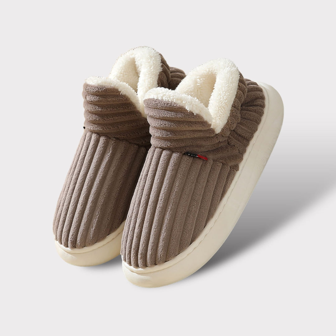 Non-slip women's winter slippers, Elise, providing soft comfort and warmth for home.