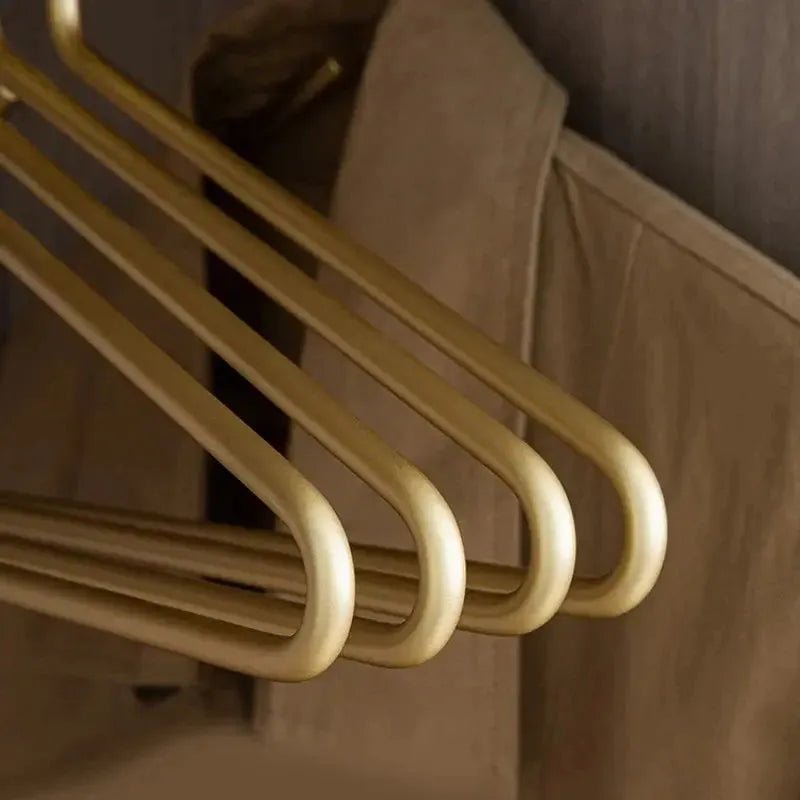 Wardrobe organized beautifully with luxury anti-slip metal hangers. Keeps suits & coats wrinkle-free.