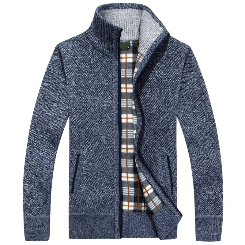 Cozy men's knit vest cardigan in Atlas style, ideal for winter fashion, comfortable layering & versatile looks.