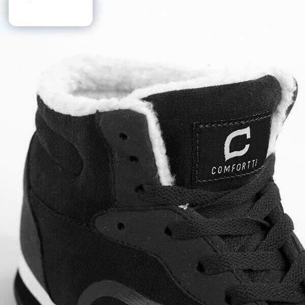 Side view of men's Bjorn warm winter snow boots, showcasing water-repellent design & anti-slip sole.