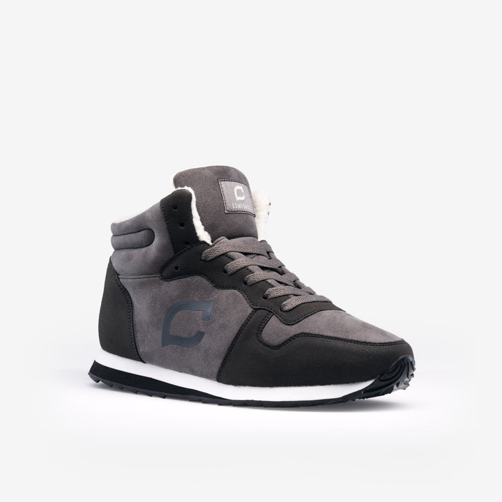 Stylish & functional men's Bjorn snow boots, providing warmth & anti-slip protection for icy winter days.