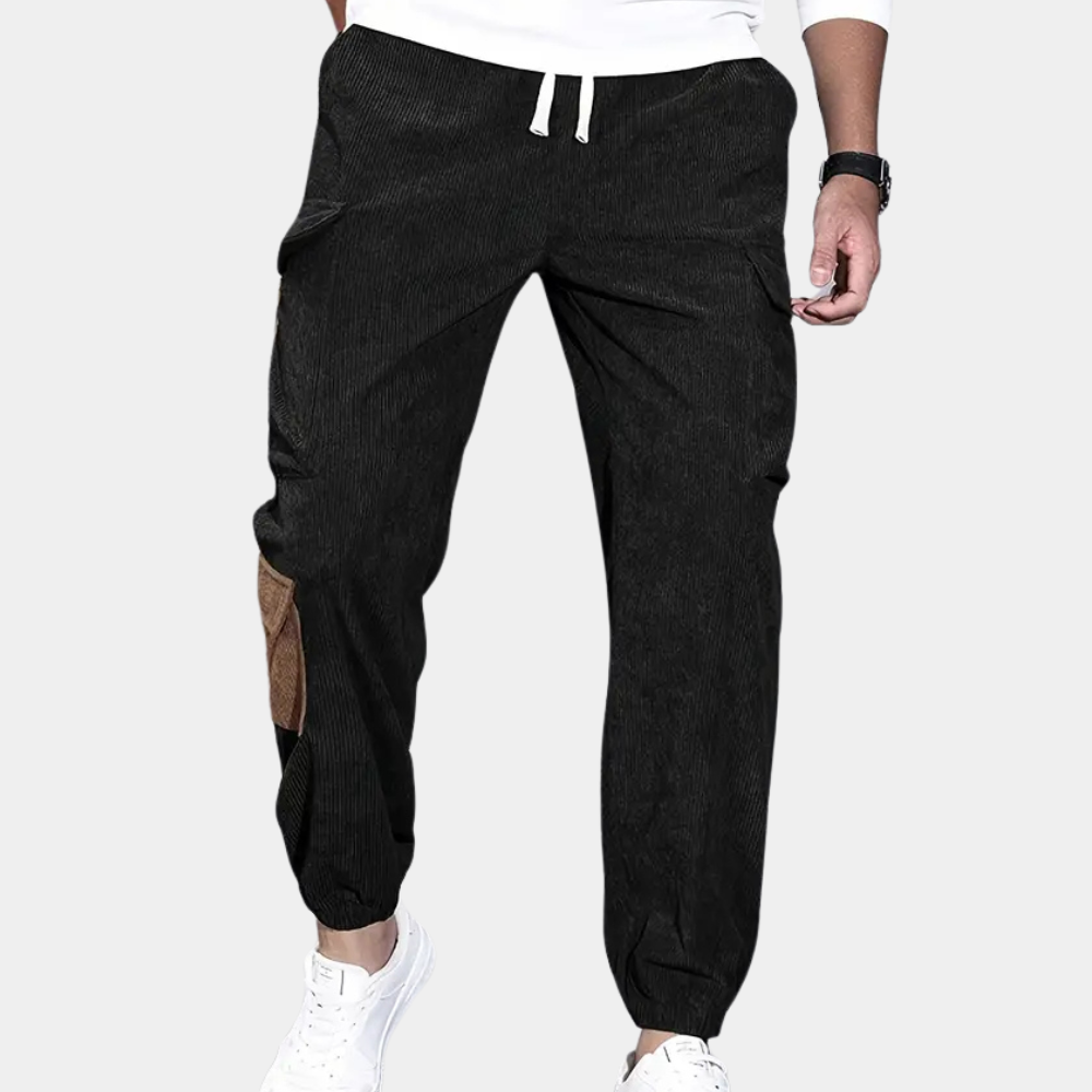 Rugged men's casual cargo pants, baggy fit for ultimate comfort & a modern streetwear aesthetic.