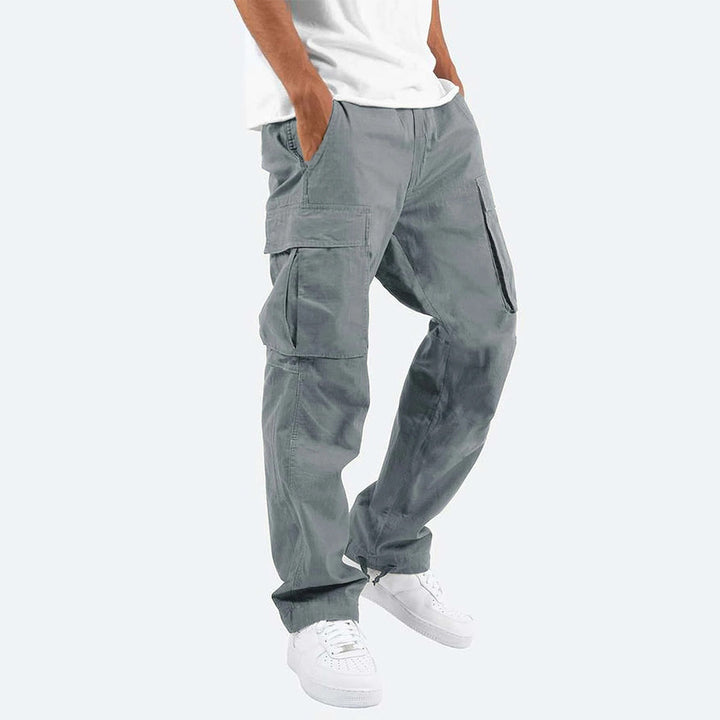 Men's casual cargo trousers, comfortable fit & versatile style for everyday wear.