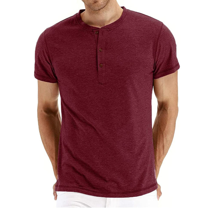 Regular fit men's cotton shirt, short sleeve, button placket, comfortable summer style.