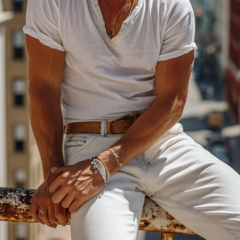 Versatile men's short sleeve henley t-shirt for a relaxed and casual summer look