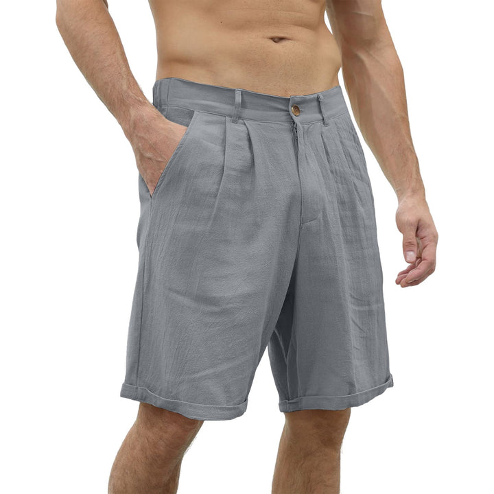 Light gray men's leisure shorts, ideal for summer fashion, offering stretch comfort and a relaxed, casual look.