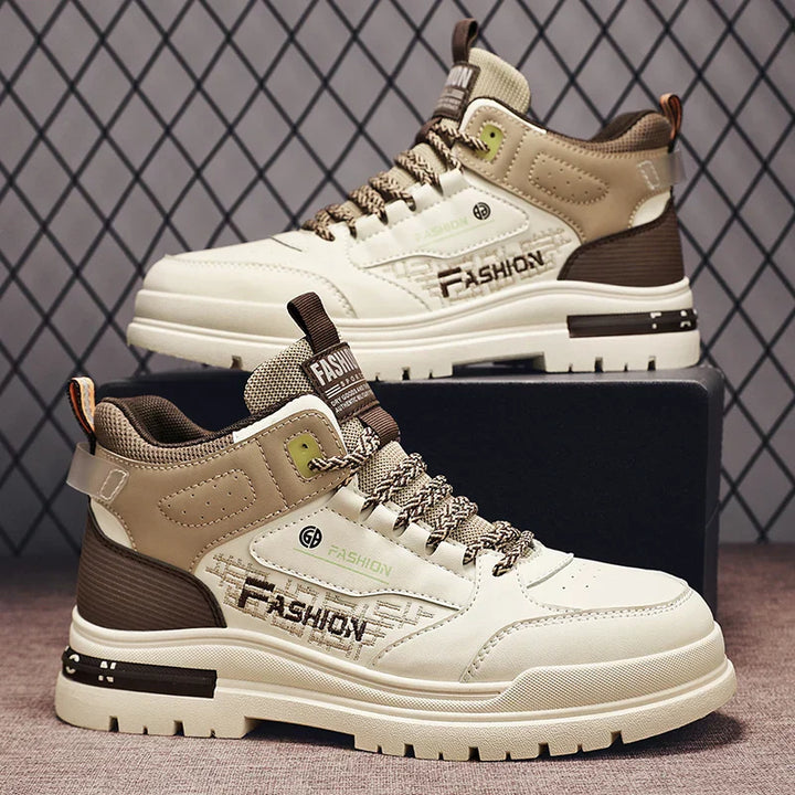 Men's casual walking shoes, comfortable & lightweight for everyday wear.
