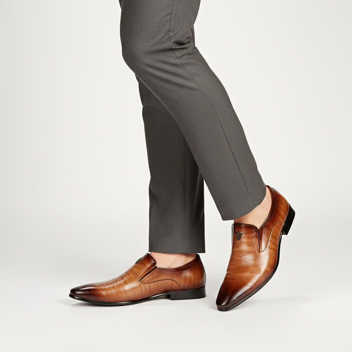 Comfortable men's classic black PU leather shoes, ideal for formal events and business casual attire.