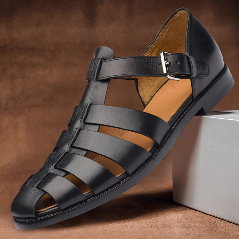 Classic men's comfort footwear: leather sandals with adjustable strap & reliable non-slip grip for all-day wear.