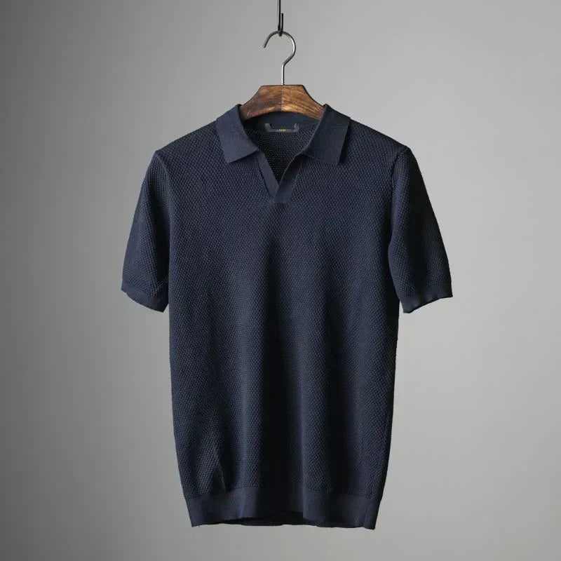 Men's casual short sleeve polo shirt, ideal for everyday fashion. High-quality breathable cotton.