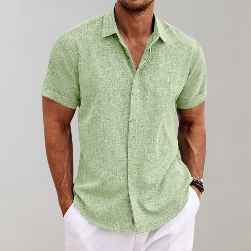 Men's button-up short sleeve shirt, versatile and fashionable for summer outfits